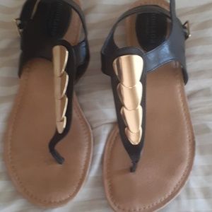 Pair sandals